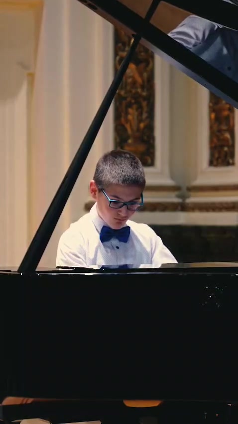 A young laureate at the piano